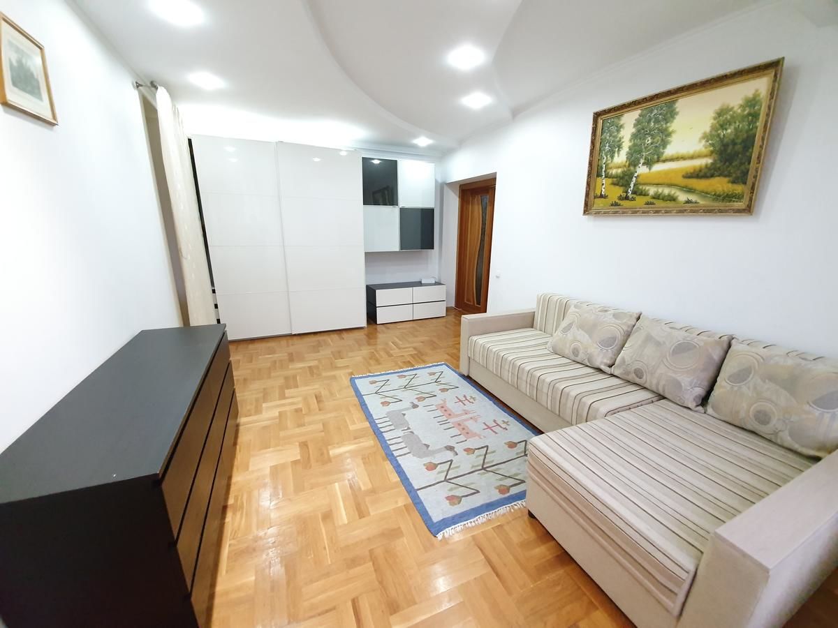 Апартаменты Grand Apartments 2-rooms near the Airport Chisinau Кишинёв-15